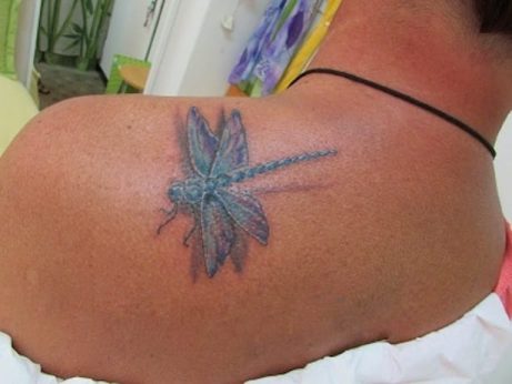 Tetování: Vážka